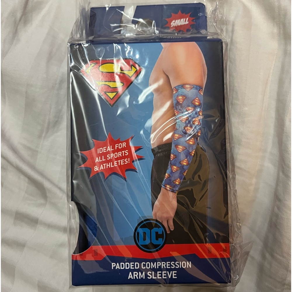 DC Comics Superman Sports Padded Compression Arm Sleeve - Small